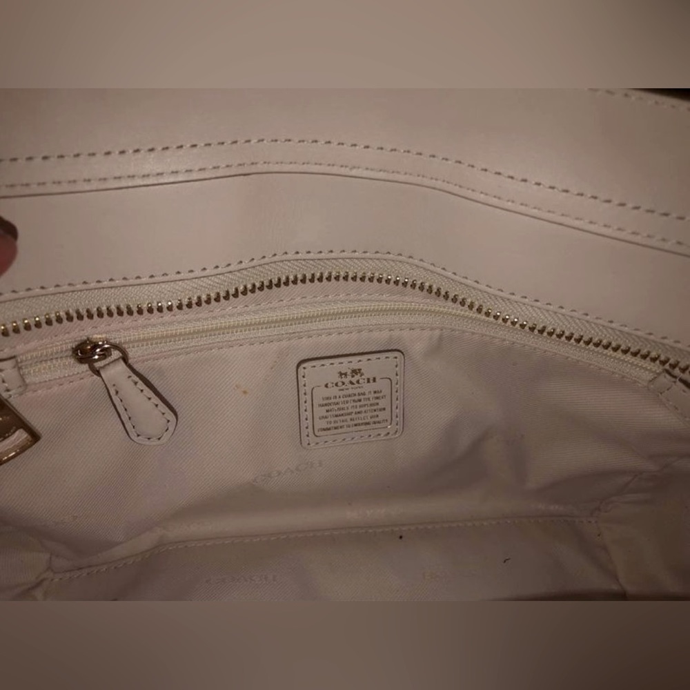 Midsize Coach crossbody/shoulder/ convertible purse pebble leather - Picture 3 of 3